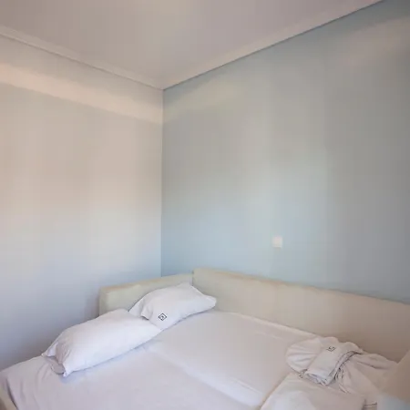 Appartement Aris *