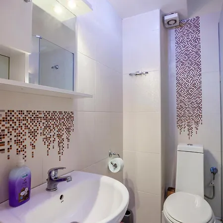 Appartement Aris *